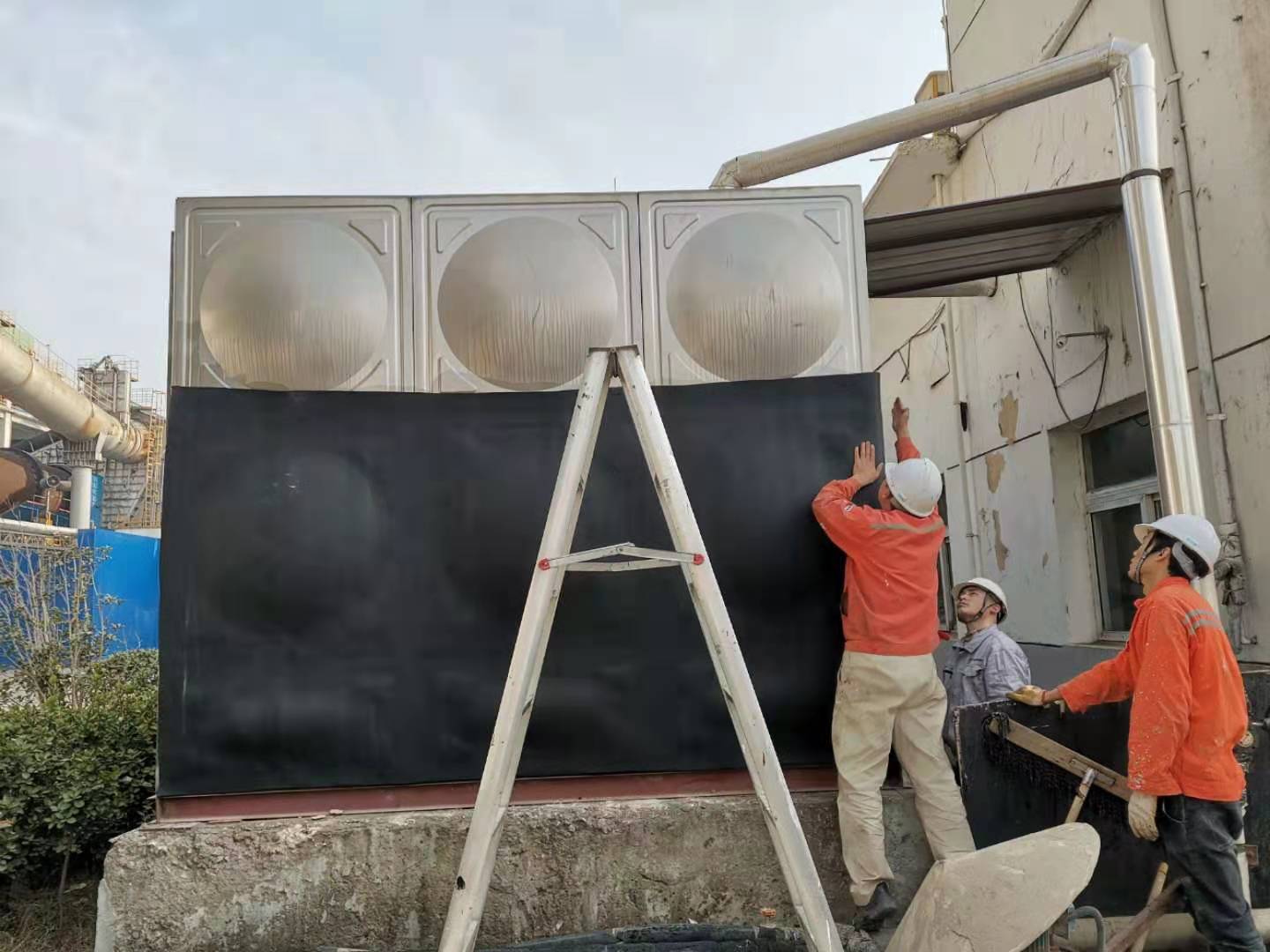 化驗水箱保溫1.jpg 化驗水箱保溫1.jpg